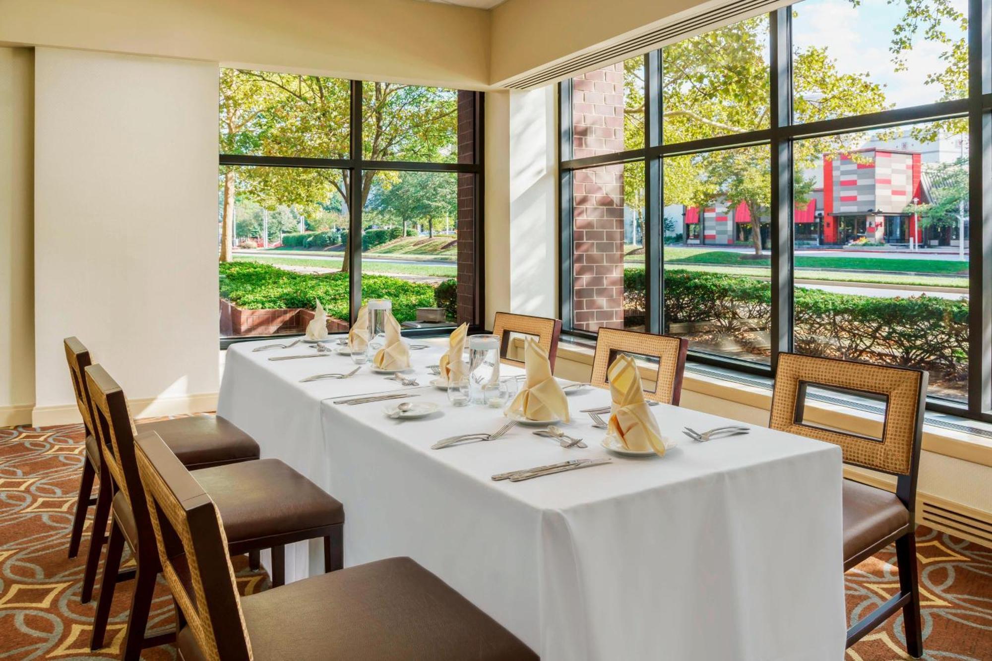 Sheraton Baltimore North Таусън Екстериор снимка