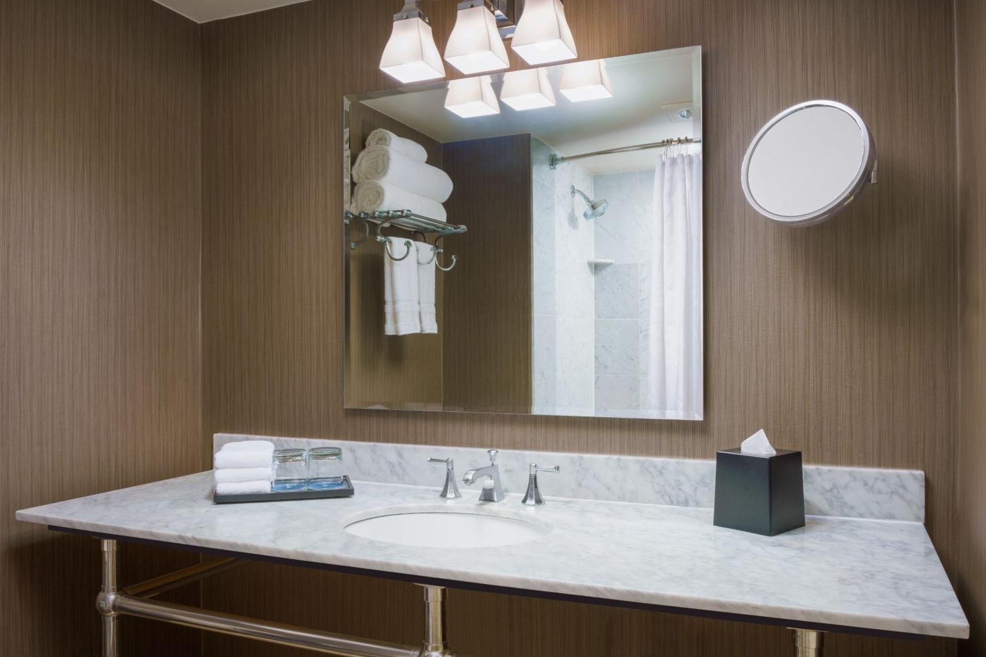 Sheraton Baltimore North Таусън Екстериор снимка