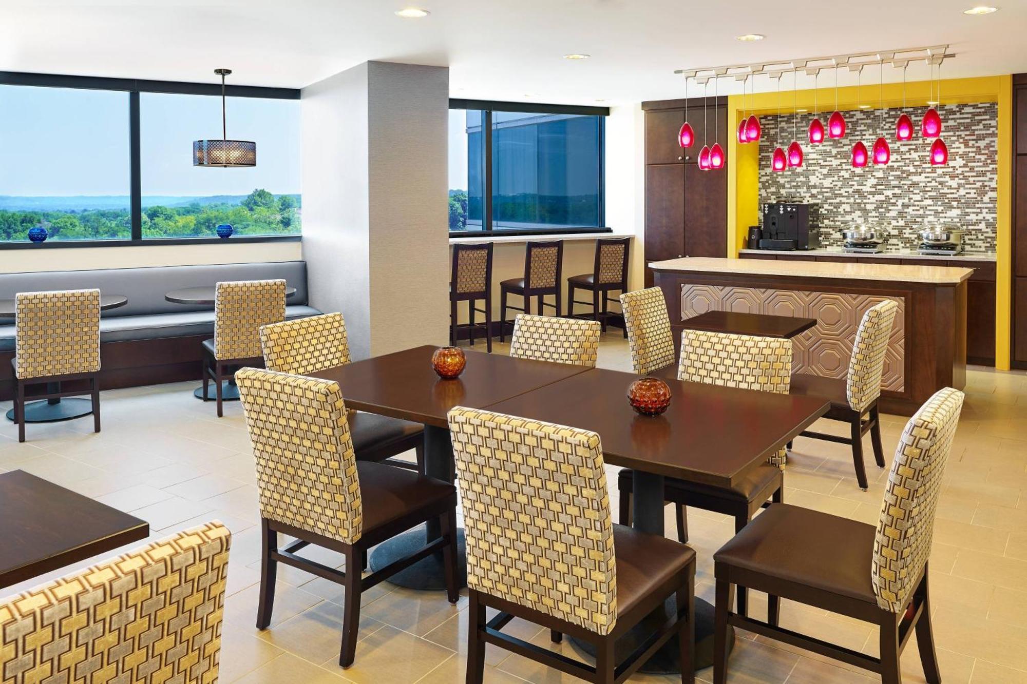 Sheraton Baltimore North Таусън Екстериор снимка